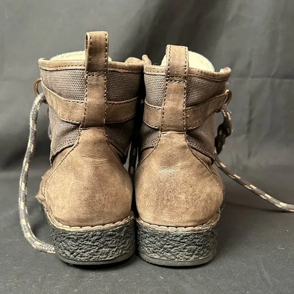 Women’s Clark’s Somerset Oslo Cove Ankle Lace up Leather Boots. Size 9. Brown.