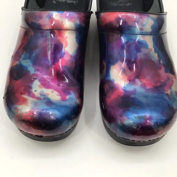 Women's Dansko Clogs 40 Professional Nursing Shoes Slip On Iridescent Rainbow