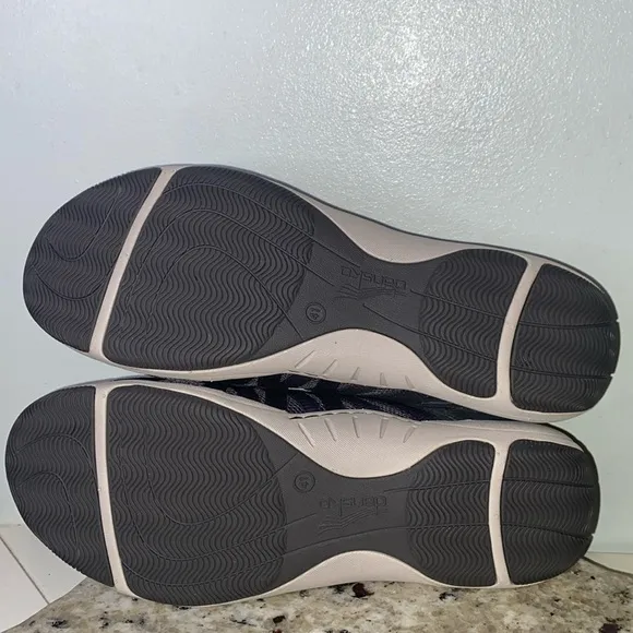 Women's Dansko Honor Charcoal/Metallic Leather Shoe-Size 41 (US 10.5-11)