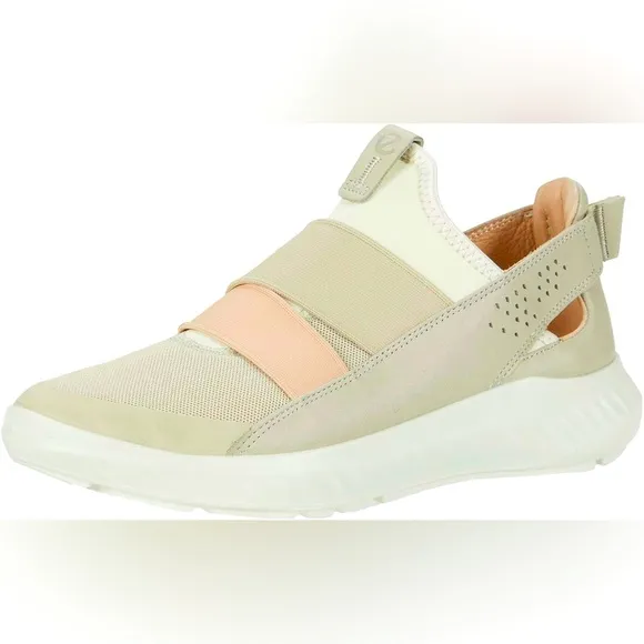 Women’s ECCO ST.1 Lite slip on sneaker- Size 37