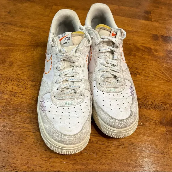 Women’s Nike Air Force 1 Low ‘07 SE Nike 101 size 10.5