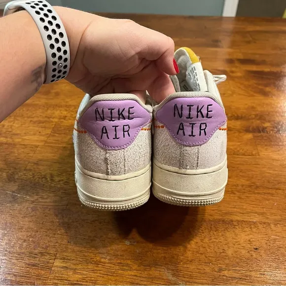 Women’s Nike Air Force 1 Low ‘07 SE Nike 101 size 10.5