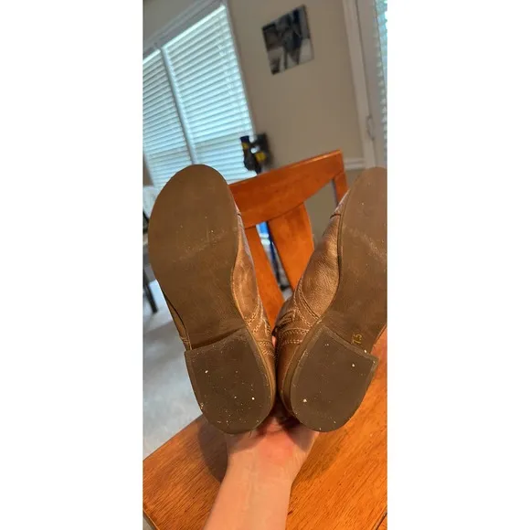 Womens Steve Madden Troopa Taupe Combat Boots  Size 7.5