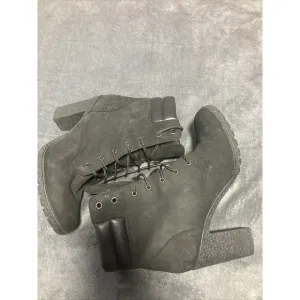 Womens Timberland Tillston High Heel Black Nubuck Boots. Size 9.5.