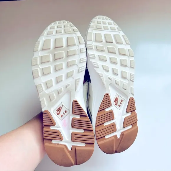 Women's White Mesh Sandals