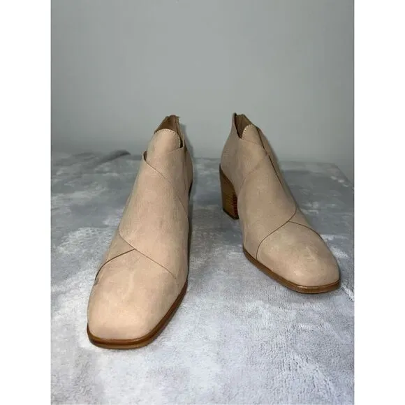 Women’s Eileen Fisher Ember Ankle Boots Tan Nubuck Leather 10