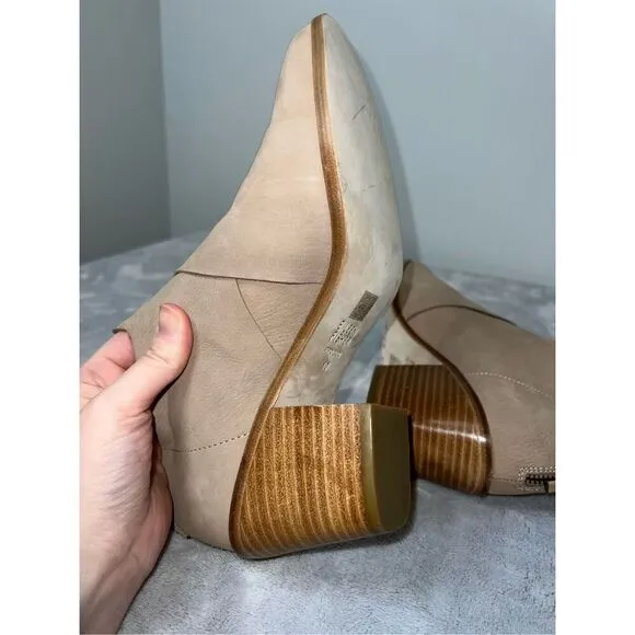 Women’s Eileen Fisher Ember Ankle Boots Tan Nubuck Leather 10