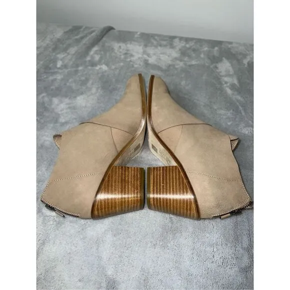 Women’s Eileen Fisher Ember Ankle Boots Tan Nubuck Leather 10
