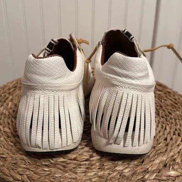 Women’s Sneakers- Shu Shop Pepa Fringed Sneaker White. Size 6