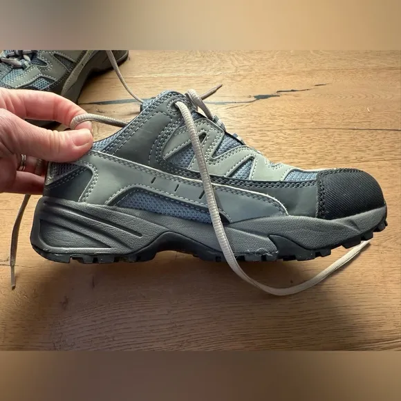 Worx (Red Wing Shoes) Carbide style safety toe athletic work shoe in sz 6.5