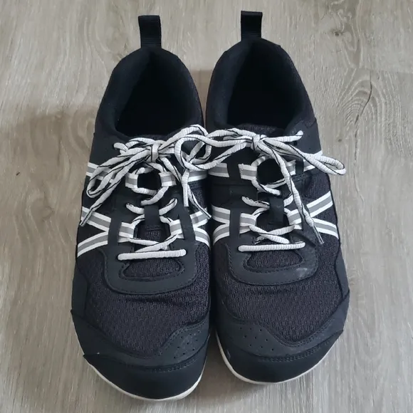 Xero Womens Prio Black and White Barefoot Running Athletic Sneakers Size 7.5