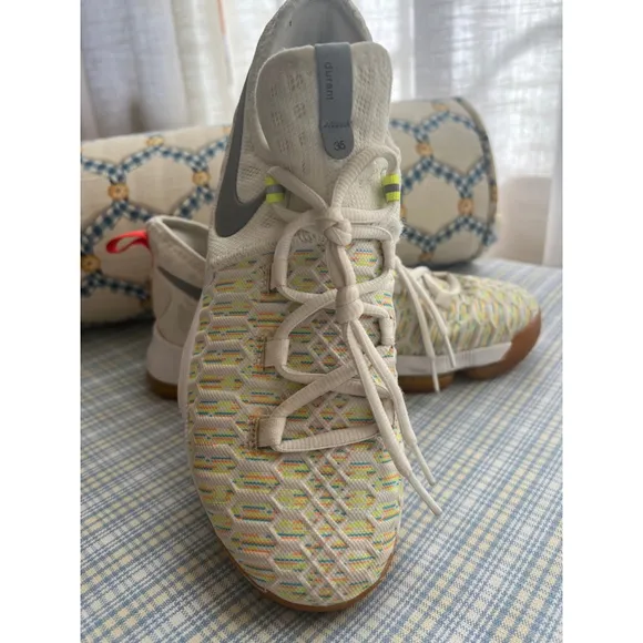 Youth Nike KD 9 Basketball Shoes Size 6Y White Multicolor
