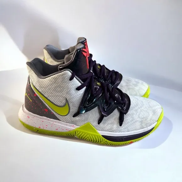 Youth Nike Kyrie 5GS Mamba Mentality Shoes Sneakers 5.5Y