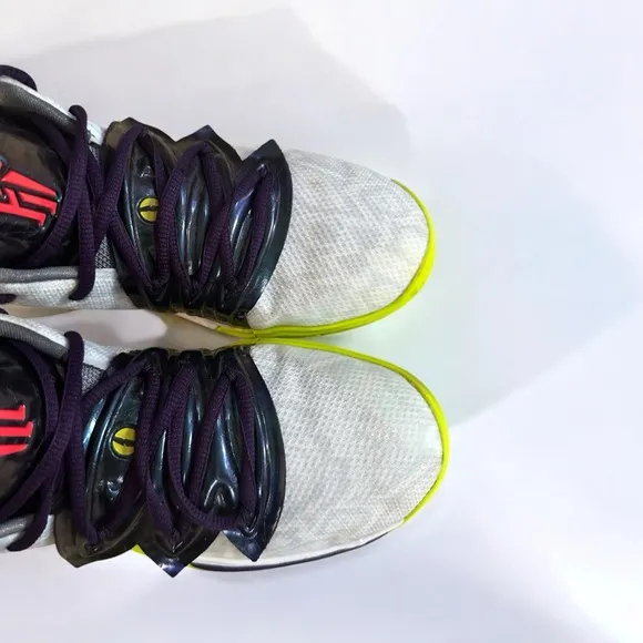 Youth Nike Kyrie 5GS Mamba Mentality Shoes Sneakers 5.5Y