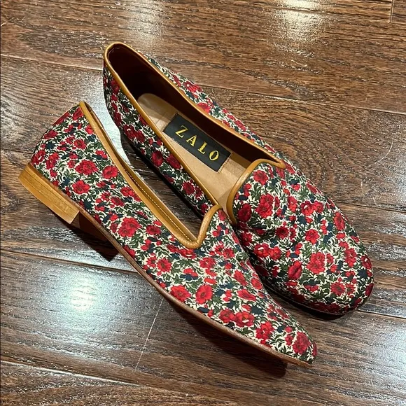 Zalo Women's Floral Loafers - Red and Navy
