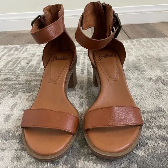 Zodiac Women's Ilsa City Sandals – Brown Leather, Buckle Detail, Size 8.5